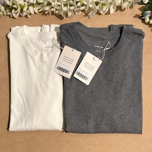 3/$30 🧨 Everlane Premium-Weight Crew Uniform (2) Black & Grey Bundle - Picture 2 of 4